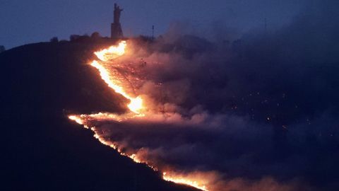 Incendio en el monte Naranco de Oviedo