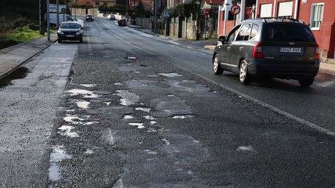 El deterioro del vial es m�s que evidente