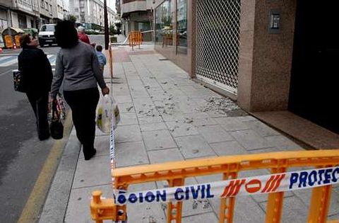 La existencia de desprendimientos motiv� la redacci�n de una ordenanza para conservar fachadas.