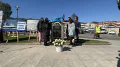 Recuerdos y l�grimas en Cangas por los fallecidos en el Villa de Pitanxo