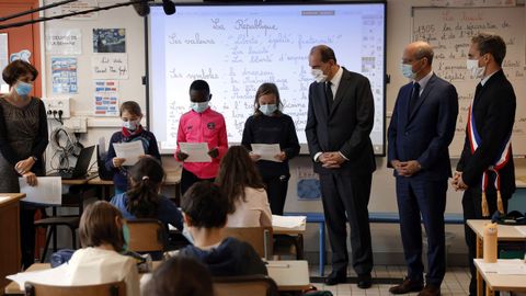 Las escuelas francesas recordaron al profesor Paty con un minuto de silencio