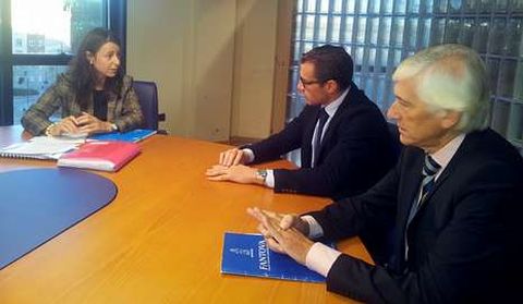 Barros abord� ayer el Plan Ferrol con responsables de Cofer