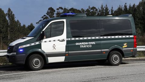 Vehículo de la Guardia Civil de Tráfico