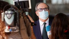 �ngel Gabilondo, el portavoz del PSOE en la Asamblea de Madrid, atiende a los medios despu�s de presentar la moci�n de censura