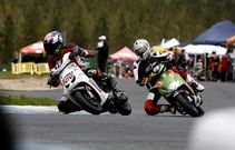 Scooters, Vespas y Lambrettas compitieron en A Madalena.