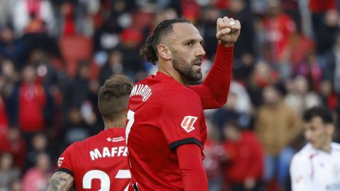 Vedat Muriqi celebrando un gol ante el Osasuna en liga