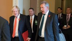 El hasta ahora embajador del Reino Unido, Kim Darroch, junto a Boris Johnson en 2017