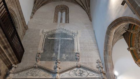 Detalles de la decoracin del mausoleo del cuarto conde de Lemos