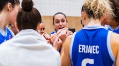 Conjura de las jugadoras en un partido disputado esta temporada. 
