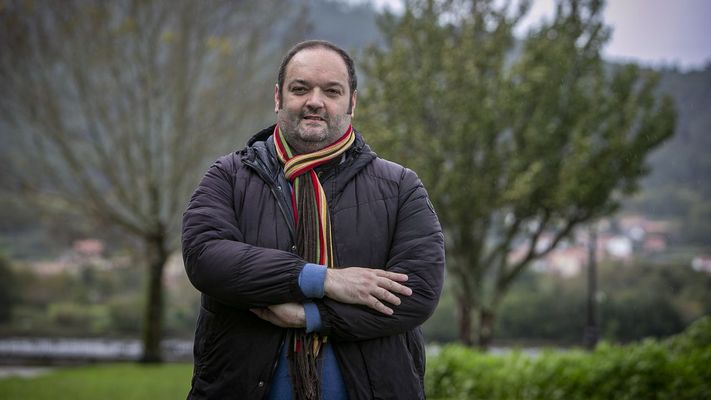 Somoza tiene que acudir muchas veces a testamentos, escrituras y cdulas de propiedad para localizar un terreno