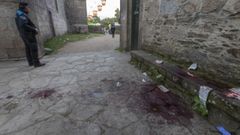 En el lugar en el que se produjo el apu�alamiento qued� un gran charco de sangre