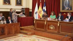 Sorteo celebrado este lunes en el pleno de Ferrol, en el que�se extrajeron bolas para designar a los futuros convocados para las mesas del 23J.