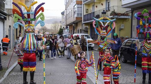 Y con el fuli�n salieron las boteiras.