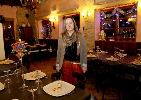 Conchi Blanco, hace unos años en O Rincón de Anita, el local que regenta en Foz.