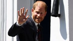 El pr�ncipe Enrique, entrando en Chatham House para una reuni�n sobre los Juegos Invictus este martes en Londres
