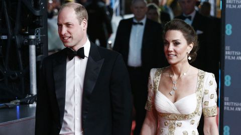 El pr�ncipe Guillermo y la duquesa Cambridge, Kate Middleton, asistieron a la gran velada del cine brit�nico, de los Bafta