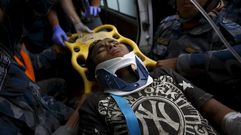 M�s de cien horas bajo los escombros tras el terremoto de Nepal