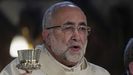 Jes�s Sanz Montes durante el oficio en la bas�lica de Covadonga de la Eucarist�a con motivo de la celebraci�n de esta festividad y del D�a de Asturias. ARCHIVO