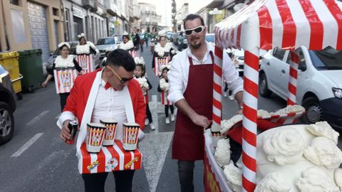 Desfile de comparsas en Chantada