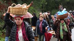 A procesi�n da Candeloria, en Valga, exemplo de pervivencia das porteadoras de cestas