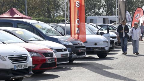 Foto de archivo del Sal�n del Veh�culo de Ocasi�n que se celebra cada a�o en Santiago.