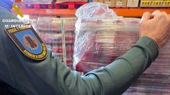 Un momento del operativo de la Guardia Civil