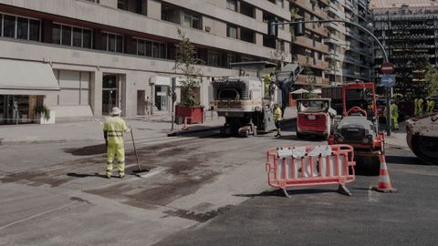 Cortes en las calles de Ourense por las obras de mejora del pavimento