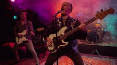 Ibuprofeno Teatro presenta �Smoke on the water�