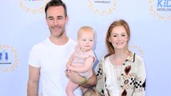 James Van Der Beek con su mujer, Kimberly, y su beb�