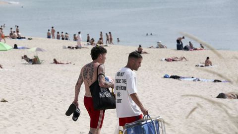 D�a de playa este jueves en Doni�os
