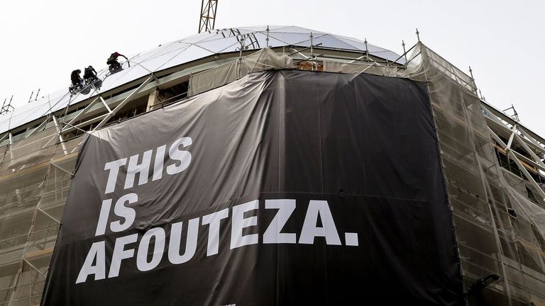 Imagen del 2016 de la la que cubr�a los trabajos en la fachada del antiguo Mercantil