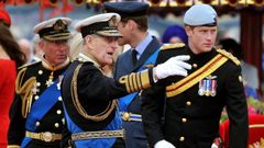 Los pr�ncipes Carlos, Felipe y Enrique, en una imagen del 2012