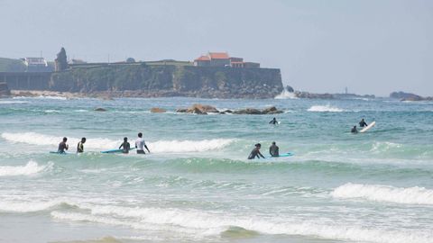 Día de buen tiempo, sol y playa en A Lanzada