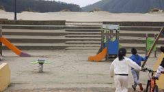 Invasi&oacute;n de acera por paseos, parques, plazas y calles de Cedeira