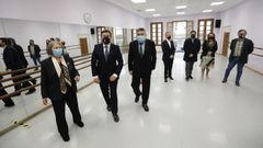 Pilar L�pez-Rioboo, subdelegada del Gobierno en A Coru�a, y Valent�n Gonz�lez Formoso, presidente de la diputaci�n, acompa�an al ministro de Cultura, Rodr�guez Uribes, en su visita al conservatorio
