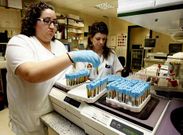 La sangre que se extrae a los pacientes de Sintrom ya se analiza en todos los ambulatorios de un modo m�s c�modo para el usuario.