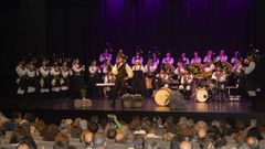 Banda de gaitas de Paramos, ayer en Cee