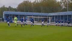 Vetusta Salamanca El Requexon.Los futbolistas del Vetusta, antes del inicio del choque
