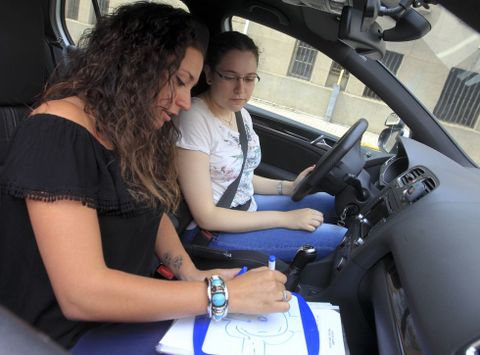 Los m�s j�venes aprovechan el verano para intentar sacarse el carn� antes de iniciar las clases. 