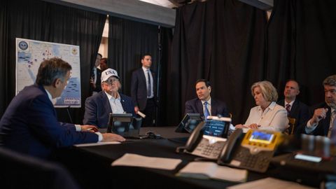Trump en la sala de supervisi�n de operaciones en Florida