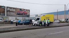 Accidente este martes entre un coche y un cami�n en A Grela