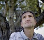 Agustn de Carlos Elduayen, residente en Oleiros y que que fue portero del Deportivo durante tres temporadas, cumplir maana 50 aos y es padre de dos hijas. 