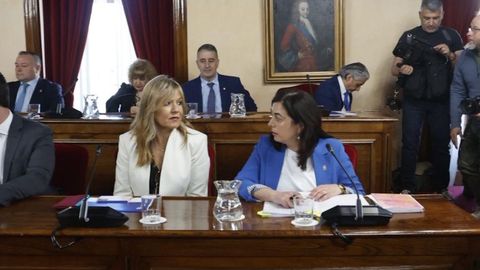 Elena Candia y Cristina Sanz, en el pleno