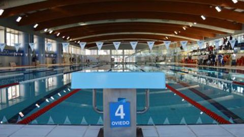 Una de las piscinas municipales de Oviedo