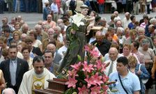 San Ant�n atrae todos los a�os a muchos fieles a A Rigueira.