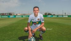 Ram�n Folch posa con los colores del Elche