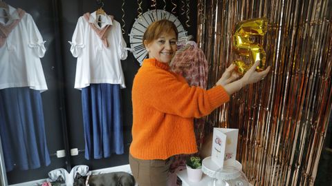 Rosa Barrientos en su tienda homnima