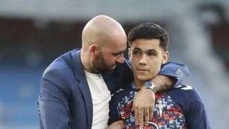 Hugo Sotelo y Claudio Gir&aacute;ldez, tras un partido del Celta la temporada pasada.