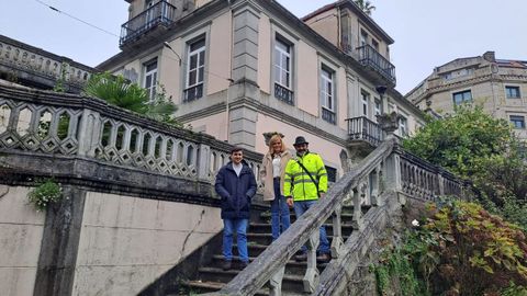 Tiene 3.500 metros de solar, y 700 de construcción. 