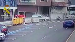 Rescate de un carrito en Rianxo